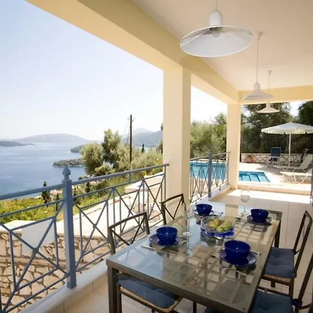 Della Luna W/t Pool Vila Nydri (Lefkada)